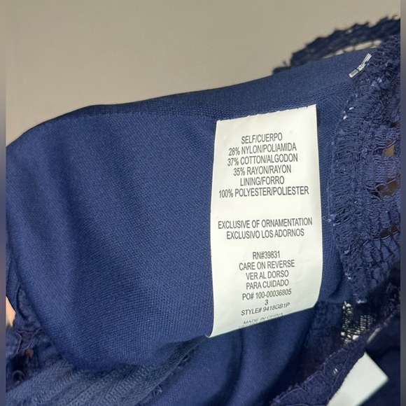 COPY - Sequin Heart’s exquisite lace crop top NWT - Picture 9 of 10